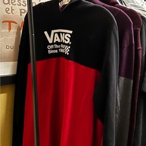 Vans “Off the Wall” Hoodie for Men in XL. Lightweight cotton Black & Red